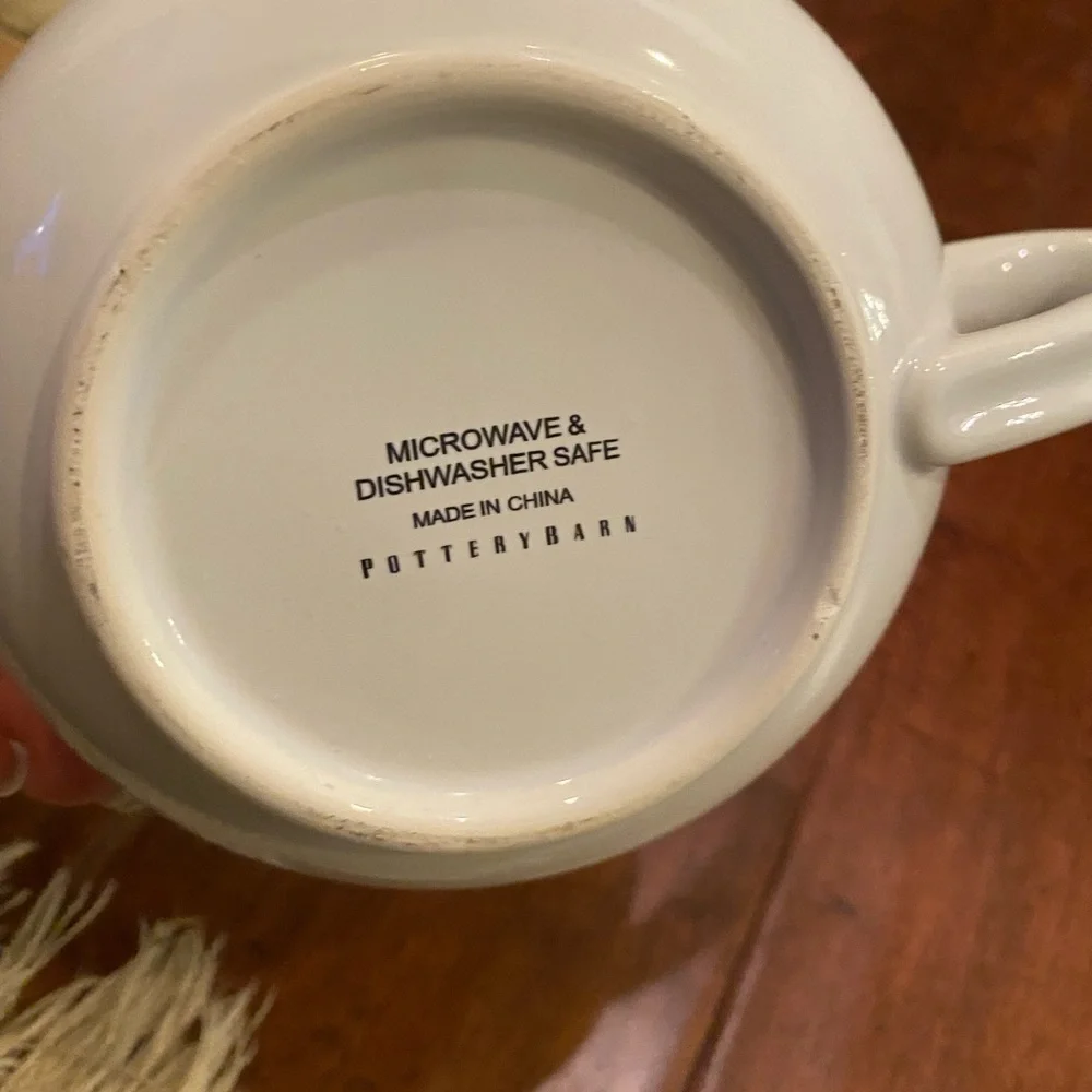 Pottery Barn 16oz latte mug